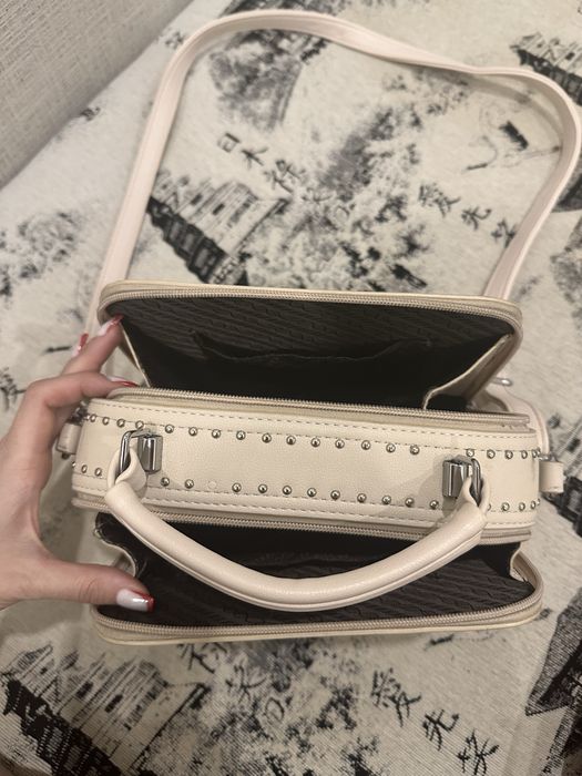 Продам сумку 2000 тг