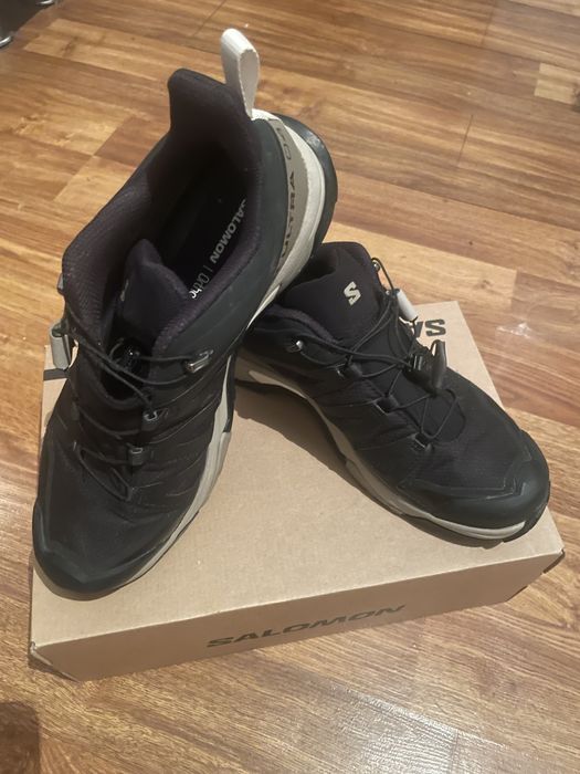 Продам кроссовки Salomon