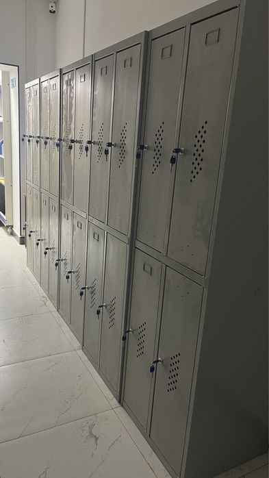 Металлический шкафы для раздевалки