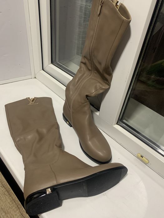 Продам деммсезонную обувь