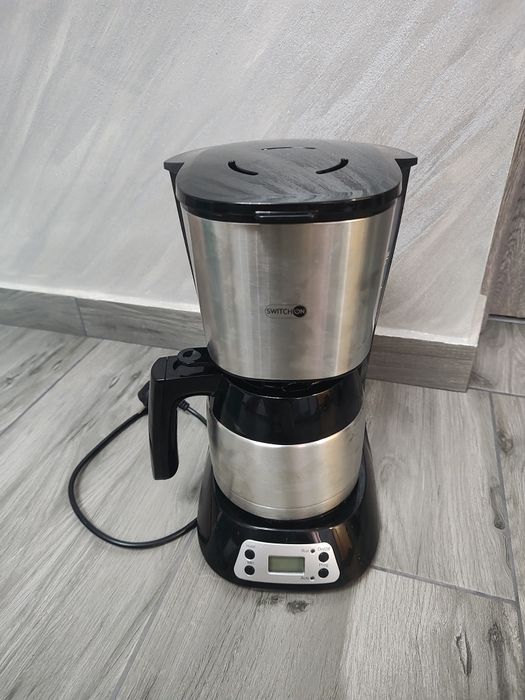 Cafetiera noua neutilizată