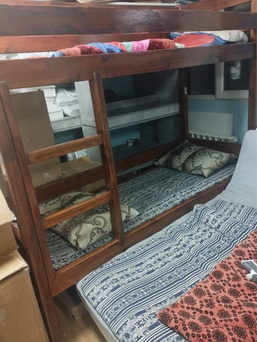 Двухярусная кровать