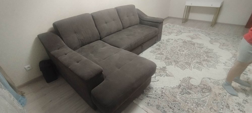 Продам диван в хорошем состоянии