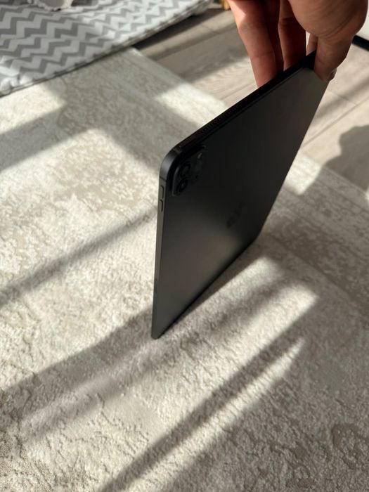 iPad Pro 12.9 4th Gen