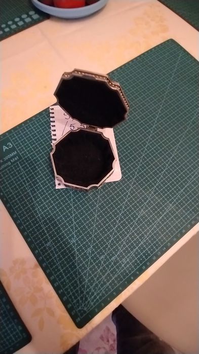 Vând caseta antimoniu bijuterii