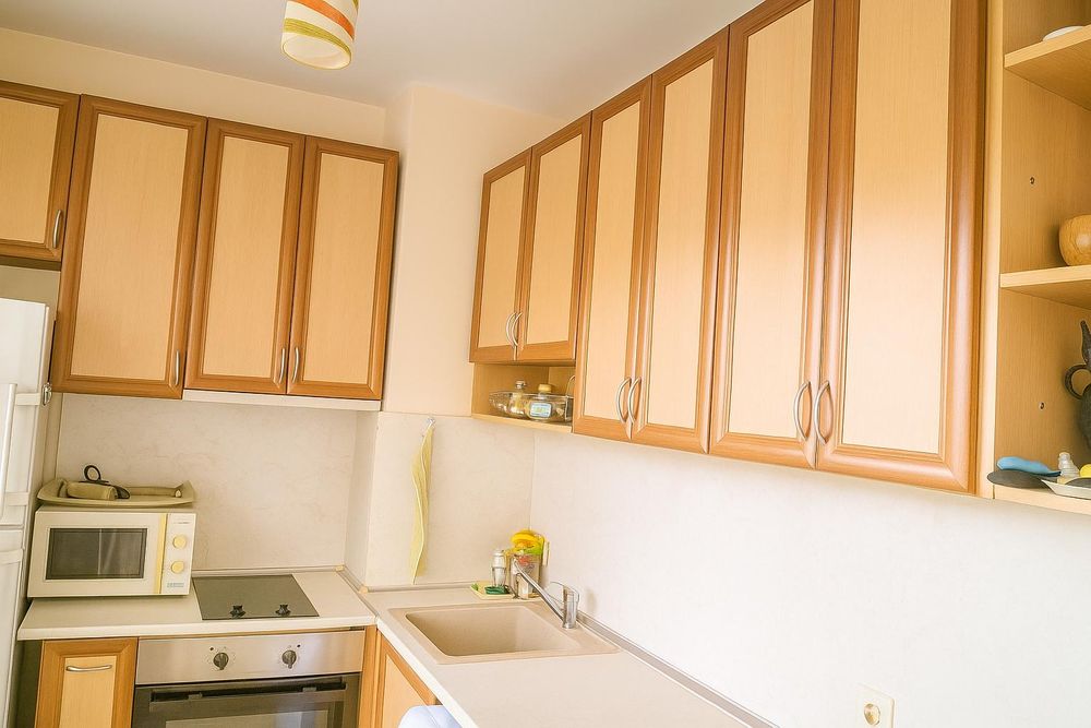 Дава се под наем Тристаен апартамент в Пловдив, Кючук Париж - 70 кв.м за 357 € - Снимка #2