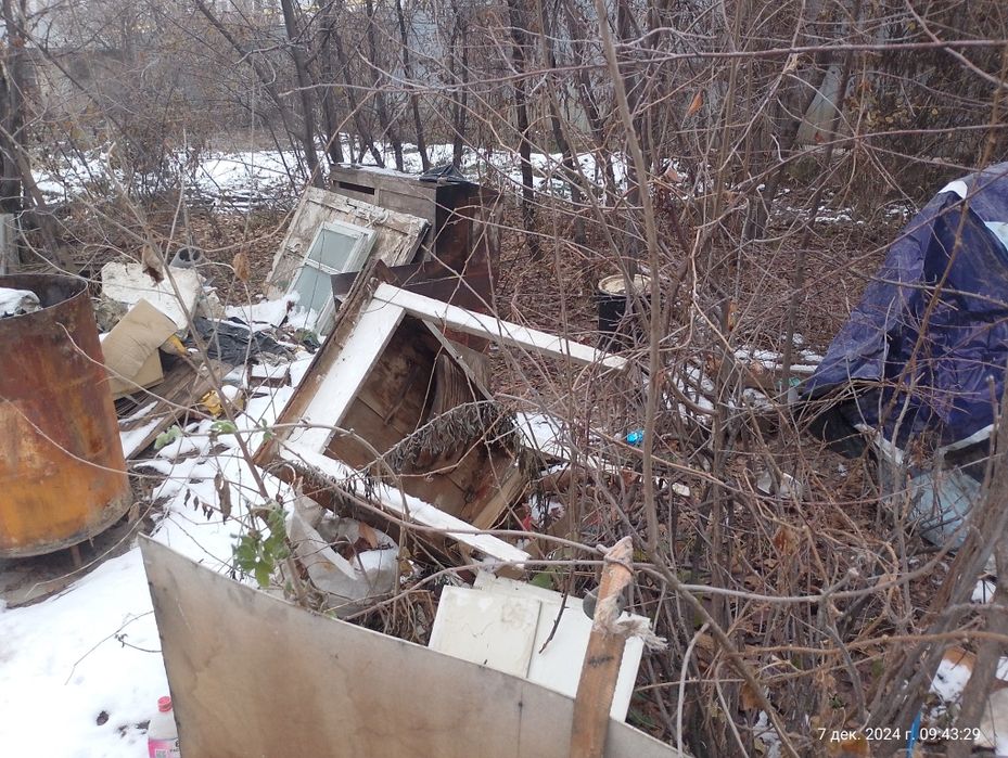 Доски на дрова примерно 3-4 куба