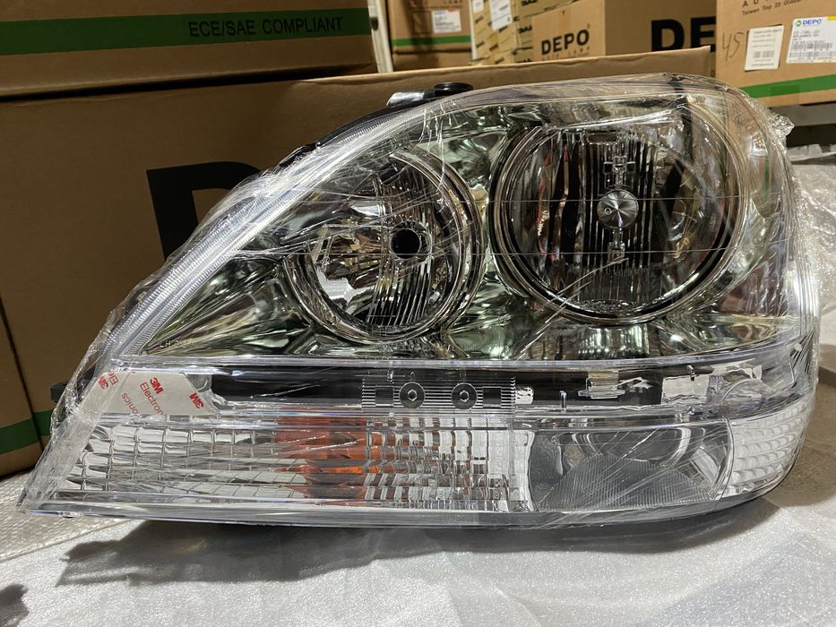Фары на Lexus Rx300