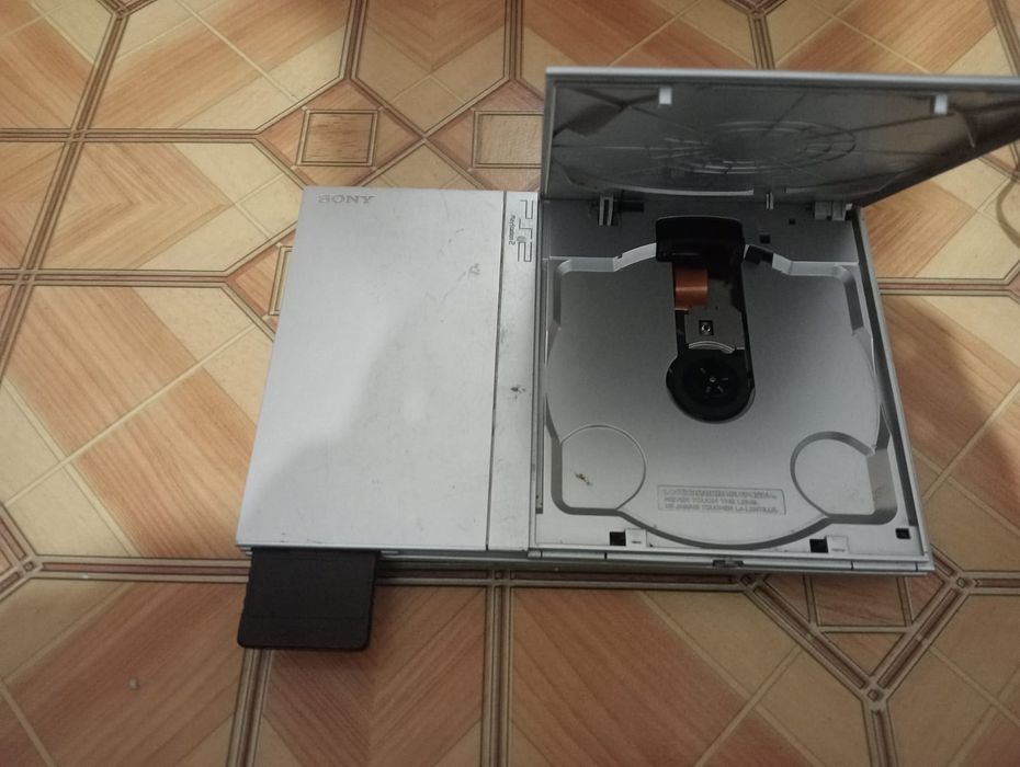 Продам Sony PlayStation2