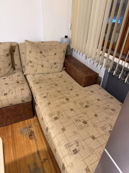 Разтегателен диван с ракла