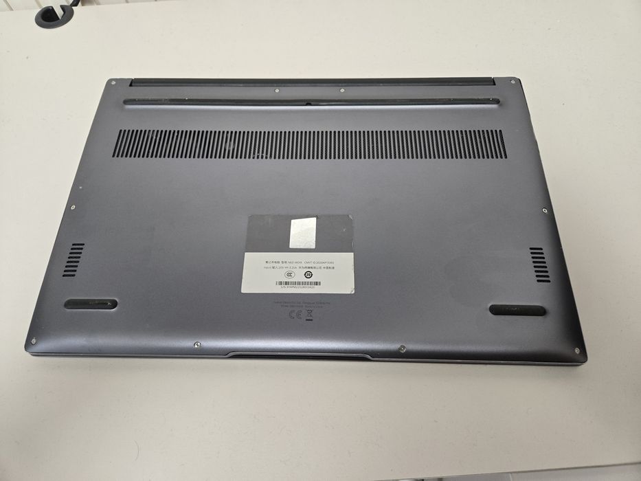 Huawei matebook D14