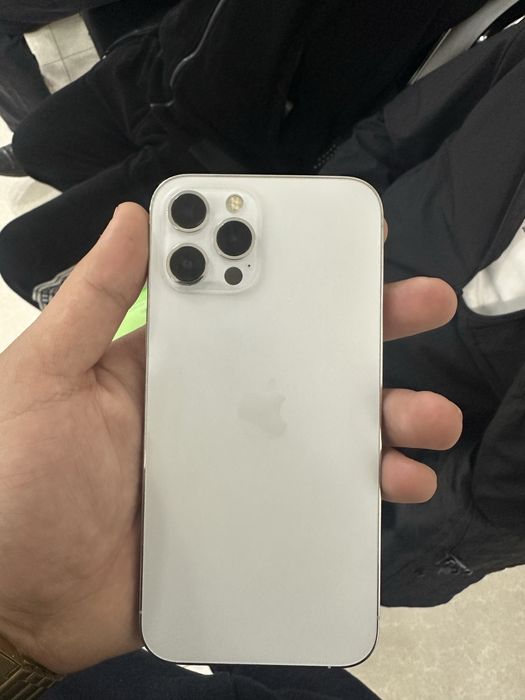 Iphone 12 pro max ideal