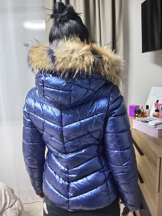 Дамско зимно яке.