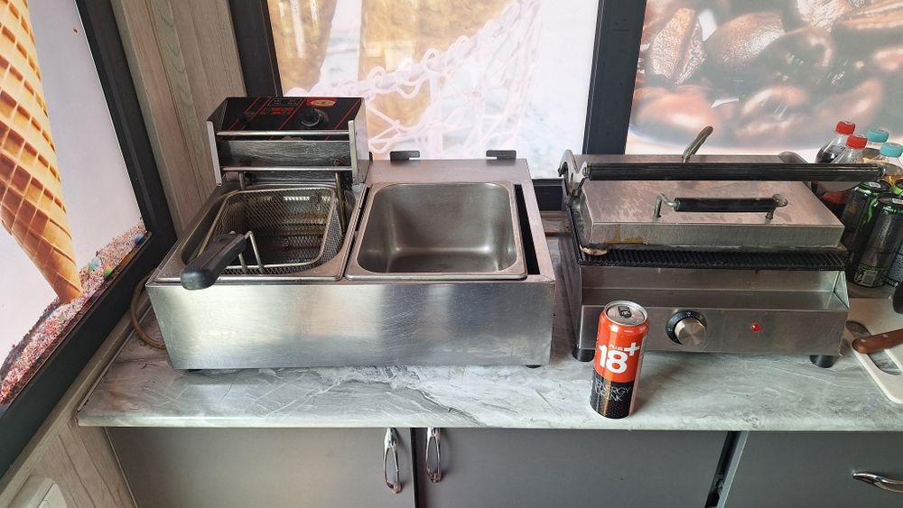 Срочно продаётся тостор и фритюрница  в отличном состоянии