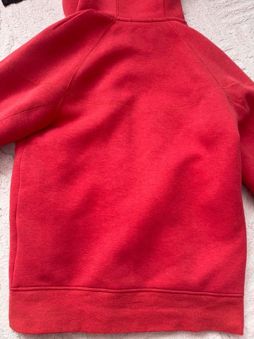 Nike tech fleece червен комплект(чисто нов)