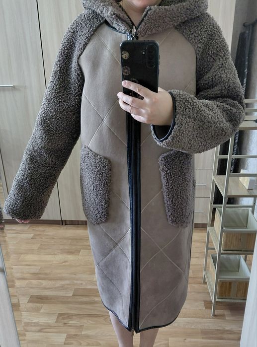 Дубленка в идеальном состоянии.20 мкр.