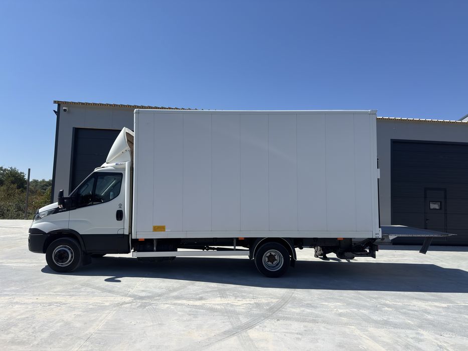 Iveco 72C17 motor 3000 cub cu lift de 1,5t climatronic