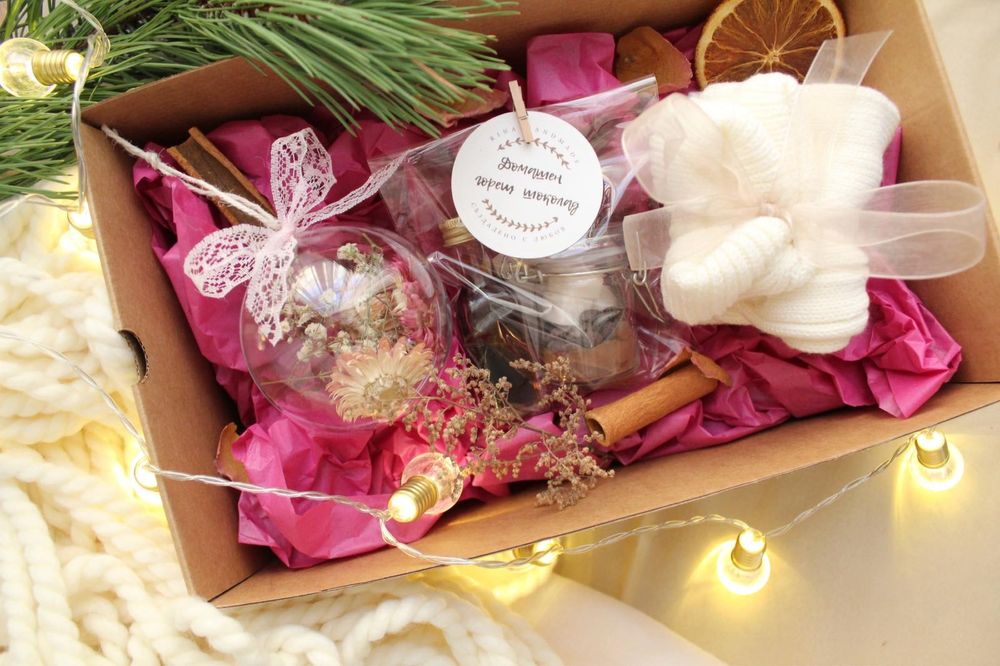 Коледни кутии