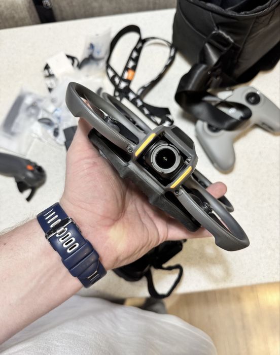 Dji avata 2 fly more combo + remote controller 3