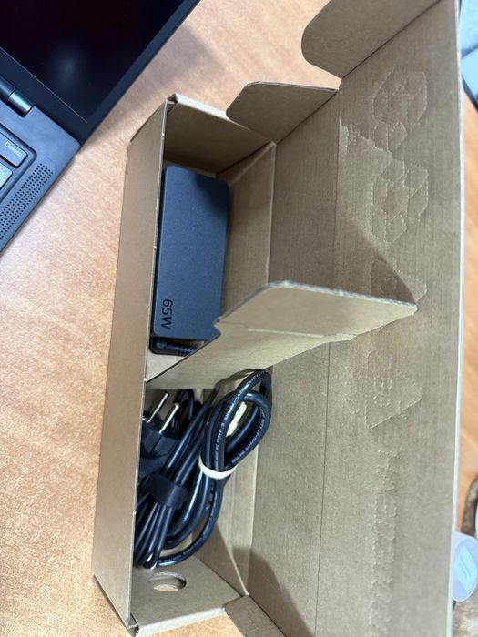 Lenovo Lenovo ThinkPad X1 Carbon Gen 10 – i5 1240P Refurbished