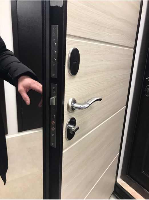 Вскрытие ремонт замена замков