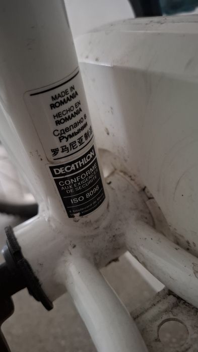 Vand bicicleta copii BtWin 16 inch ,bonus trotineta galbena
