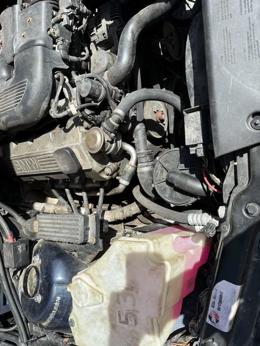 BMW e46 318i/118ks БМВ е46 318и, 118кс бензин/ на части na chasti