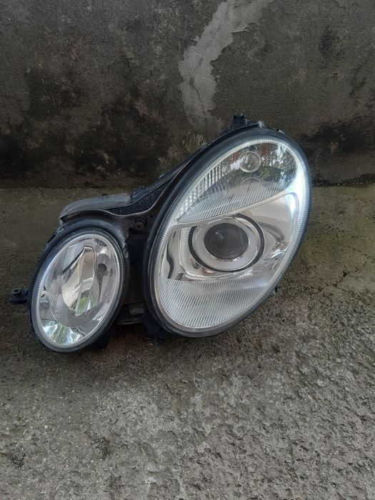 Фарове за Мерцедес w211 би-ксенон завиващи