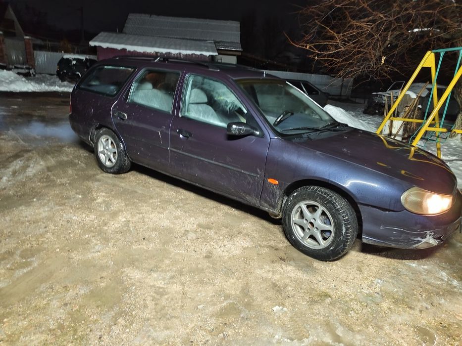 Форд мондео 1997г.в.универсал