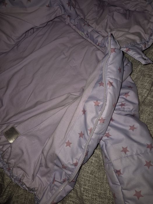 Куртка демисезонная на девочку 4-5 лет