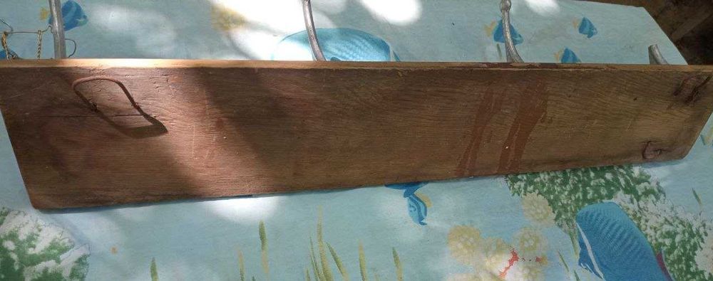 Вешалка настенная для рабочей одежды