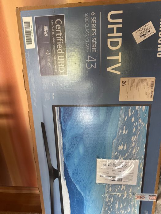 Телевизор Samsung 4K 43 инча