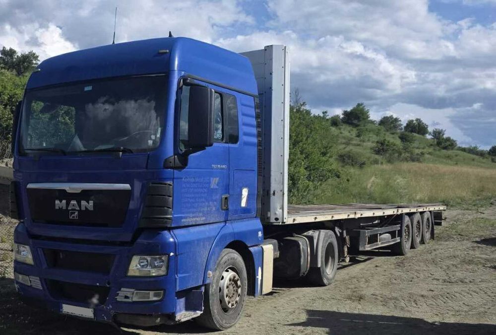 Продавам полуремарке Шмитц