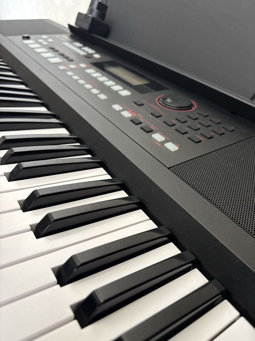Продам синтезатор Roland E-X50 — идеальное состояние