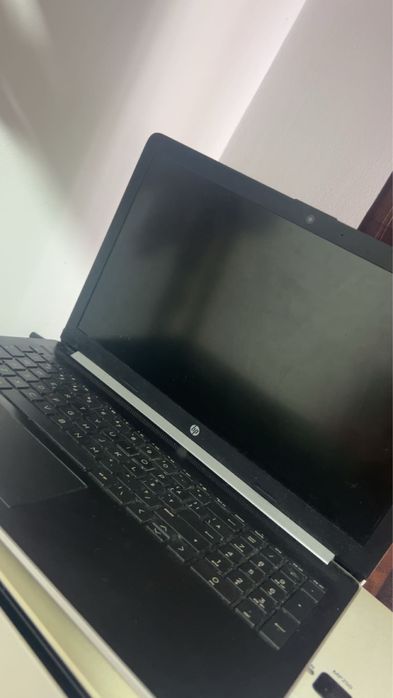 vand laptop hp stare impecabila