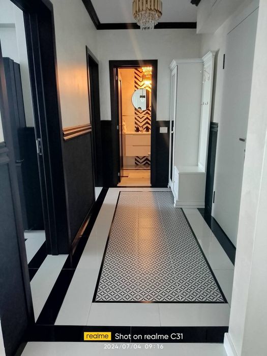 Vând apartament permium