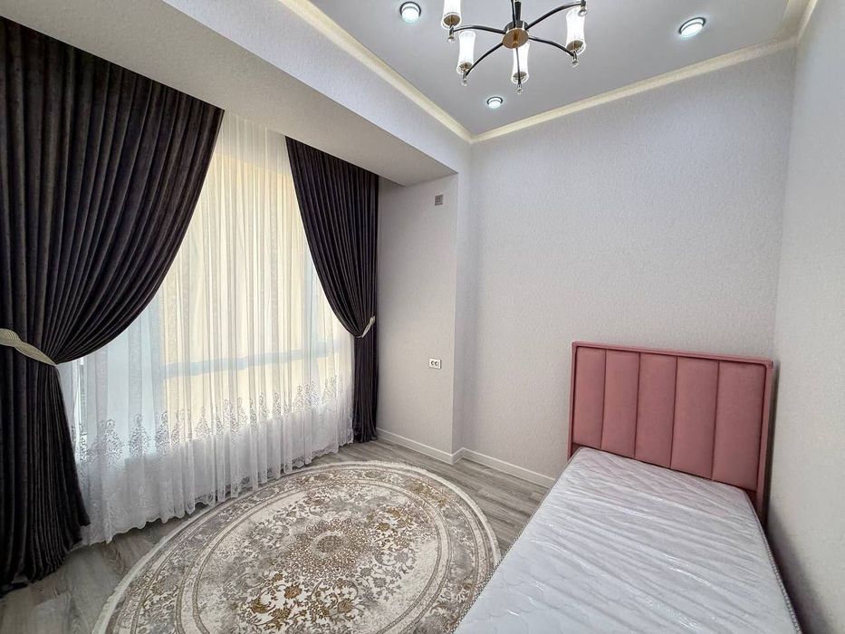 Продается 4 комнатная квартира