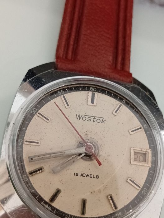 Руски ръчен механичен часовник WOSTOK.