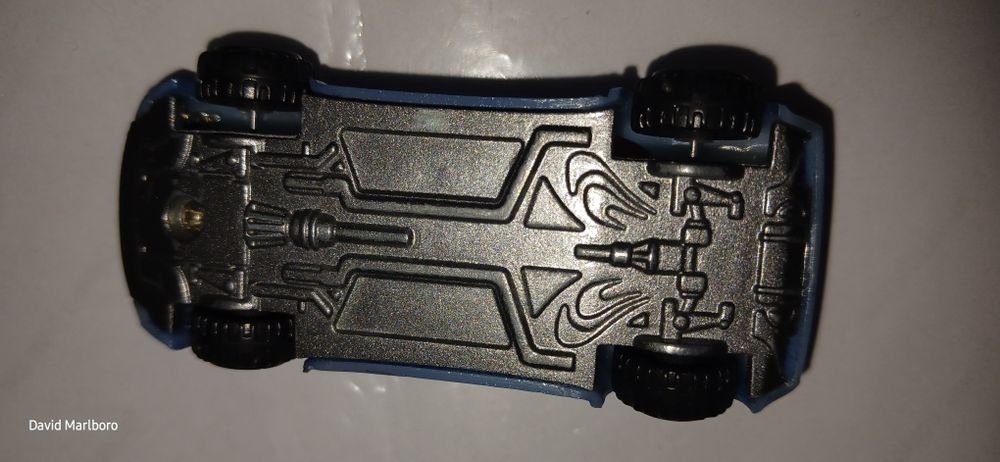 Новая гоночная машинка