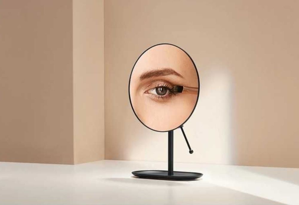 Козметично увеличително огледало