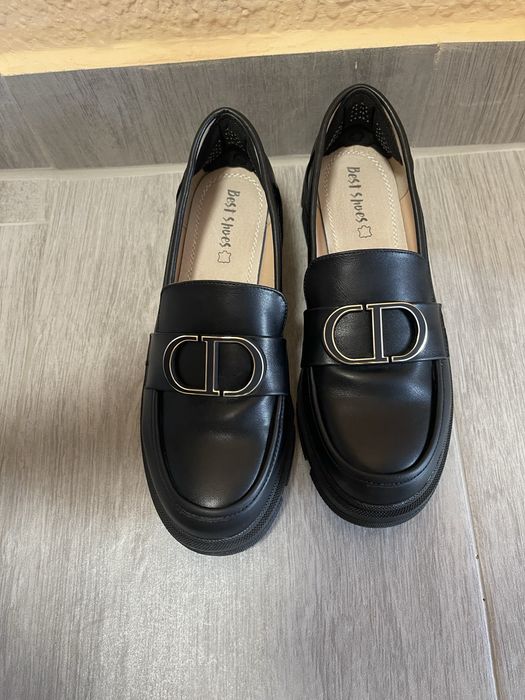 Дамски елегантни лоуфъри