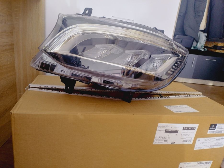 Far Led/Stanga Mercedes Sprinter!!!