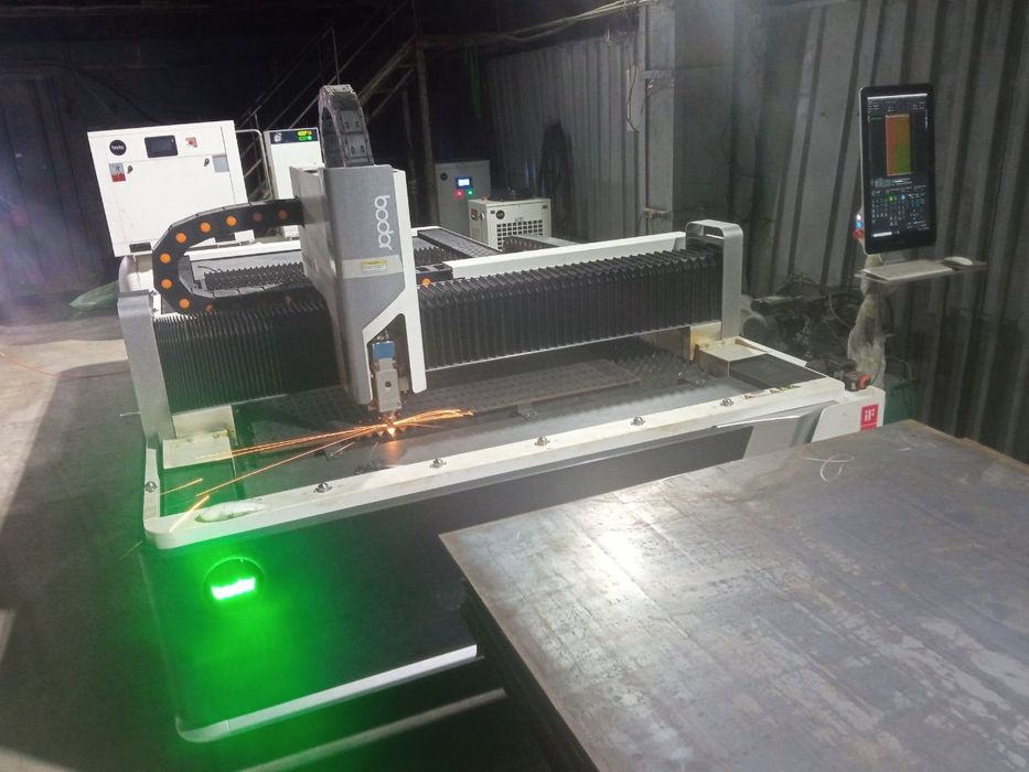 Услуга лазера с перечислением