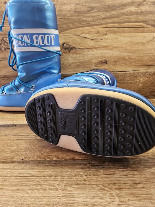 Кожени апрески Moon Boot