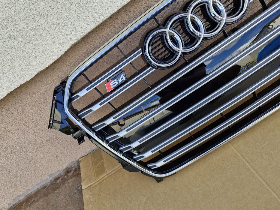 Grila centrala Audi A4 S4 B8 facelift 2012-2015 NOUA