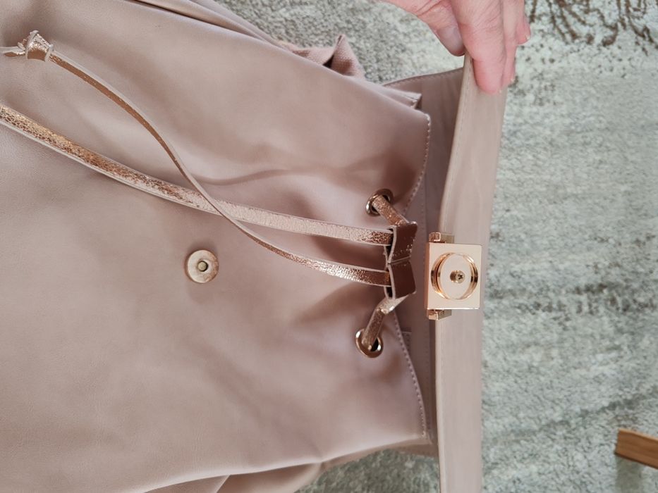 Ghiozdan / rucsac / geanta meli melo