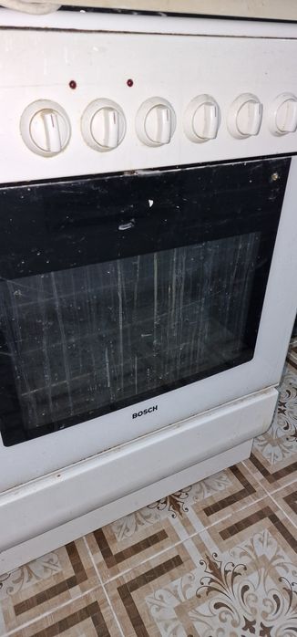 Продам газплиту бош