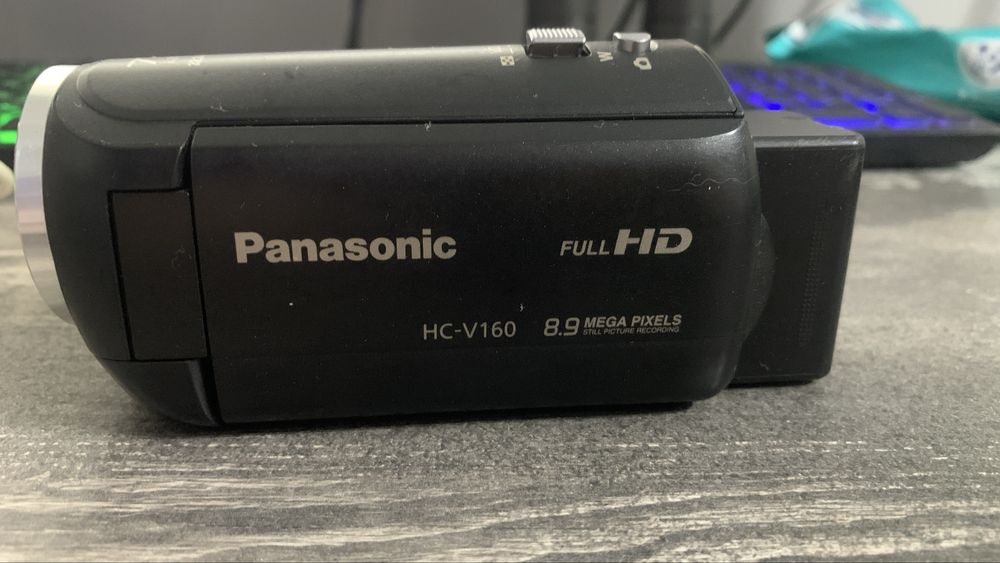 Камера Panasonic HC-V160