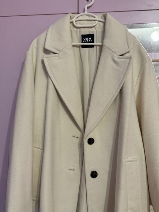 Продавам Палто Зара
