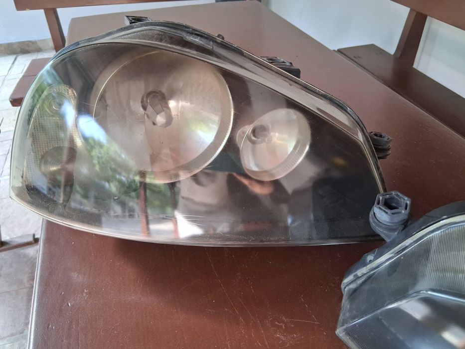 Фар фарове от seat arossa